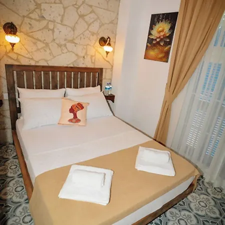 Paribo Alacati ホームステイ *