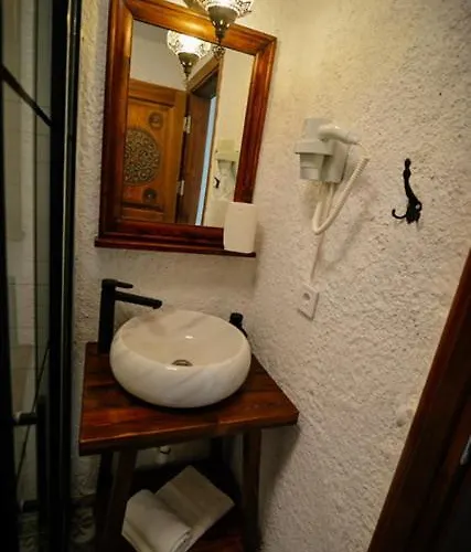 ホームステイ Paribo Alacati *